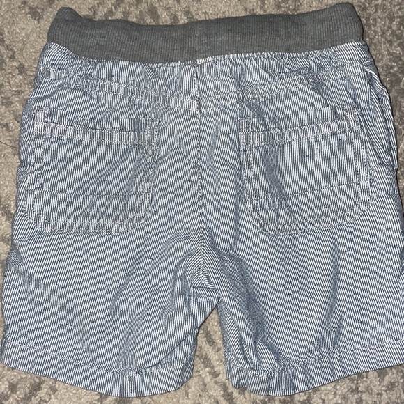 Boys 3T Cat & Jack Shorts - Picture 3 of 3